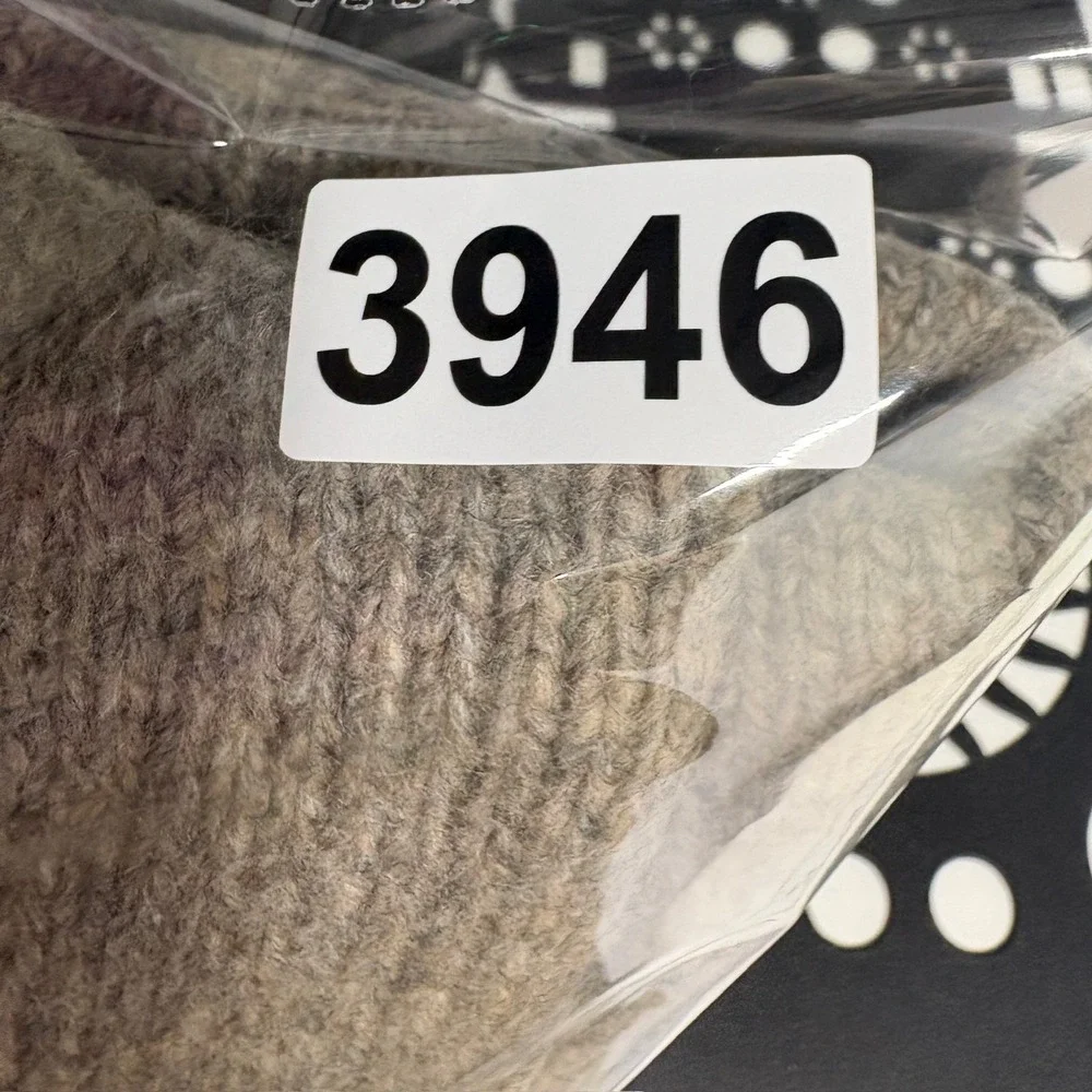 Abercrombie & Fitch Soft Sweater Mens Small Beige Crew Neck Knit Pullover Preppy - Picture 11 of 12